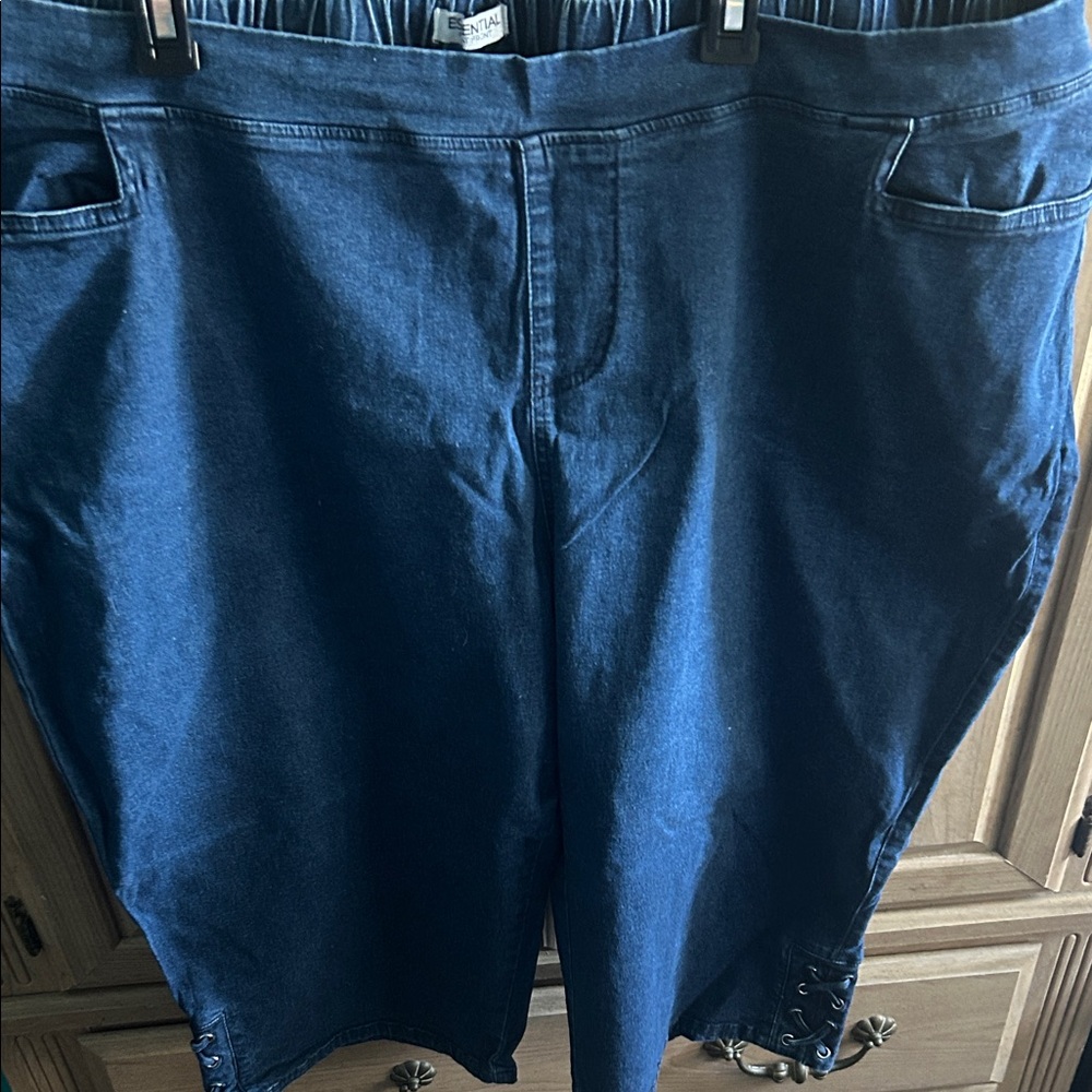 Pull-On Capris